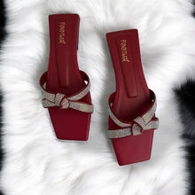 FANCY BOW FLATS